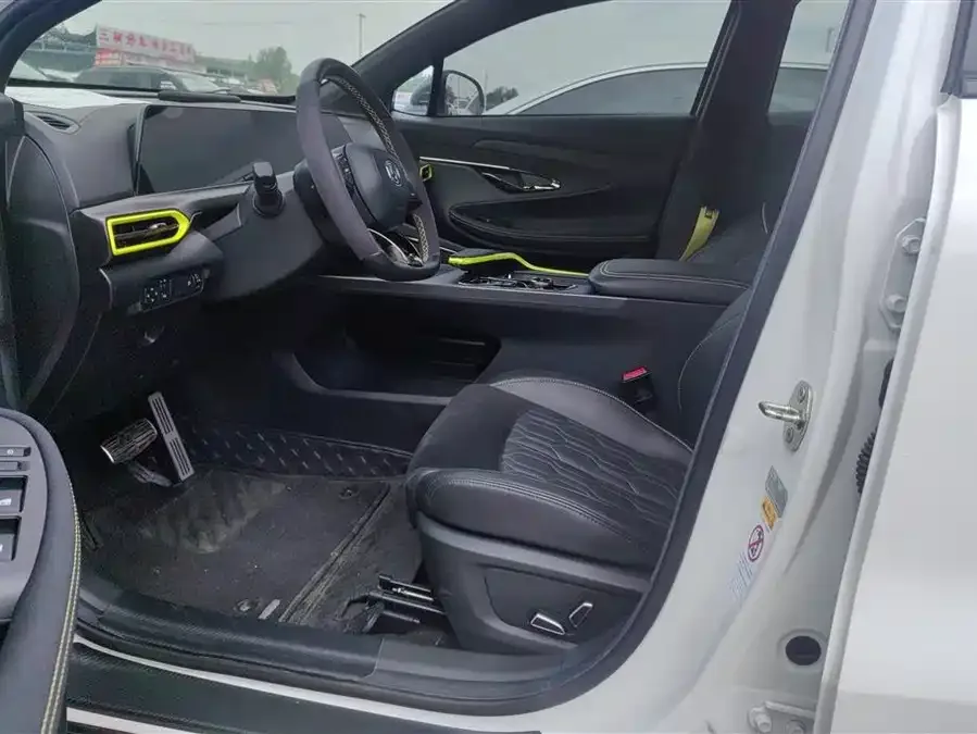 Changan UNI-T Changan UNI-T 2022 1.5T Sports Edition Premium Edition 2022 — миниатюра 3