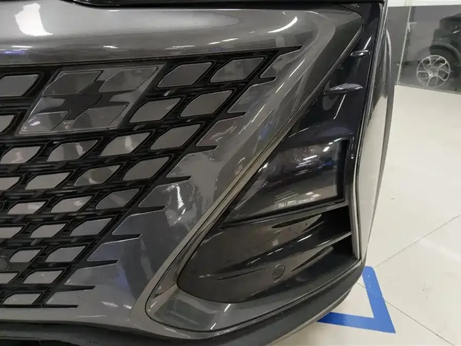 Changan UNI-T Changan UNI-T 2022 1.5T Premium Edition 2022 — миниатюра 2