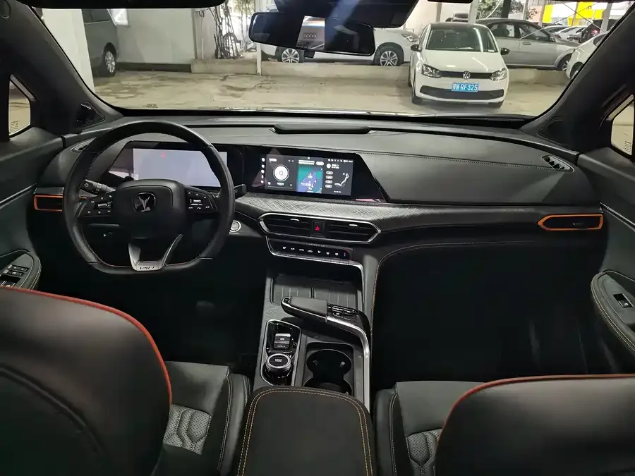 Changan UNI-T Changan UNI-T 2022 1.5T Premium Edition 2022 — миниатюра 2