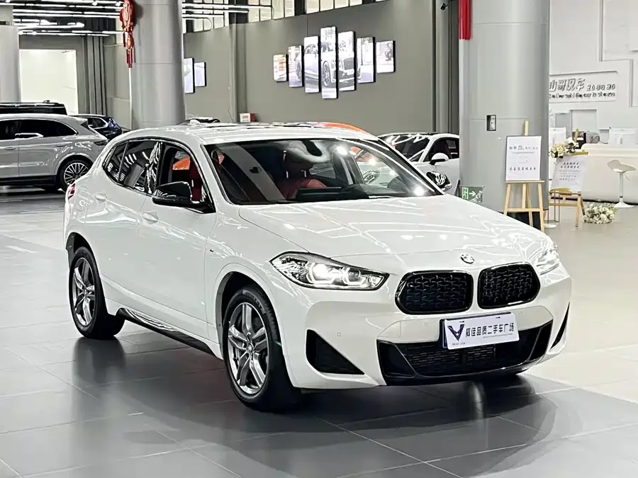 BMW X2 2023 sDrive25i M Sport Night Edition 2023 — миниатюра 3