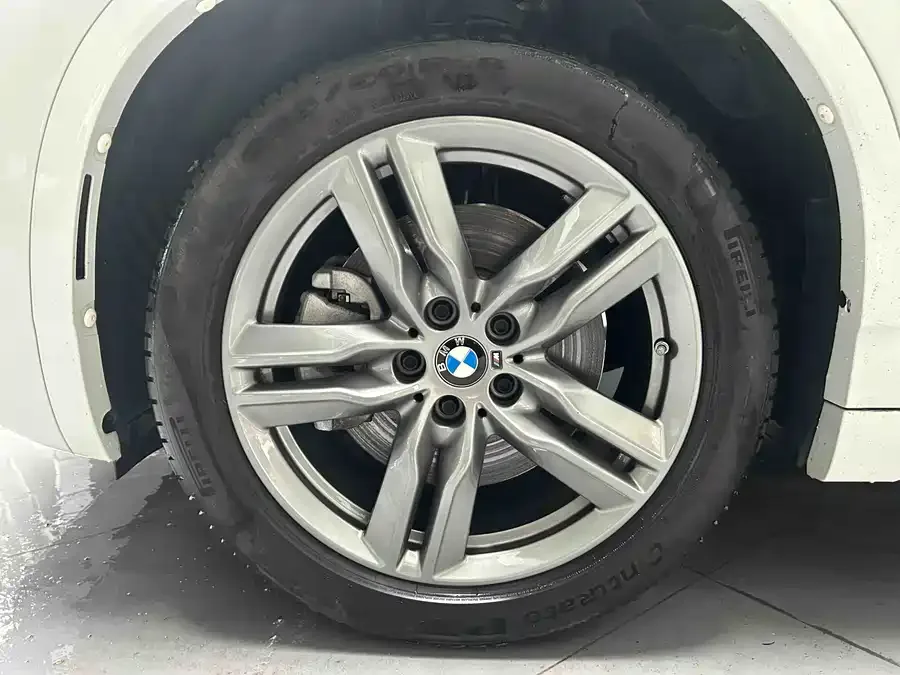 BMW X2 2023 sDrive25i M Sport Night Edition 2023 — миниатюра 3