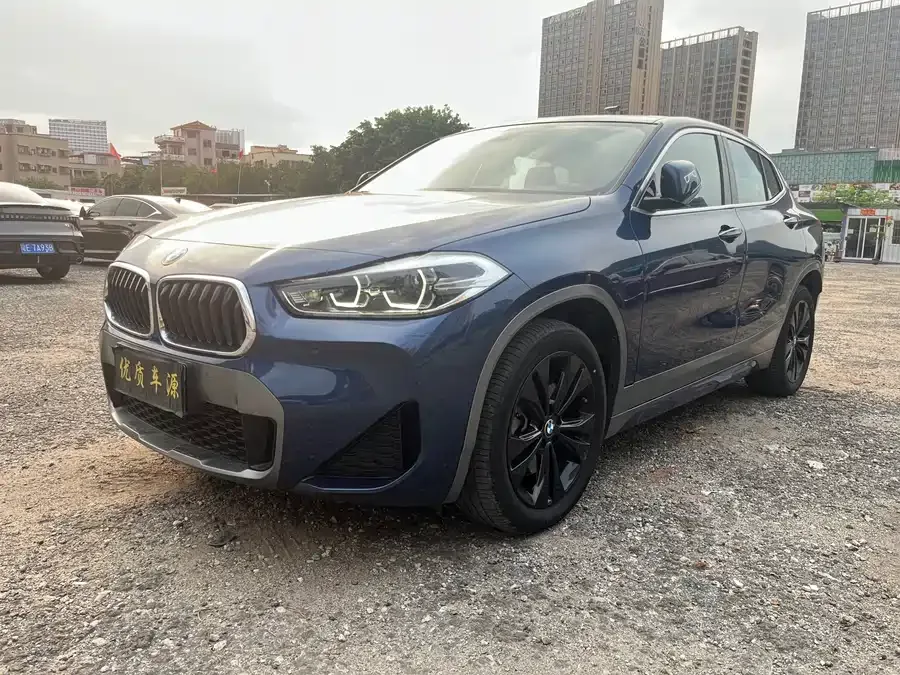 BMW X2 2021 sDrive25i Leading M Sport Package 2022 — миниатюра 3