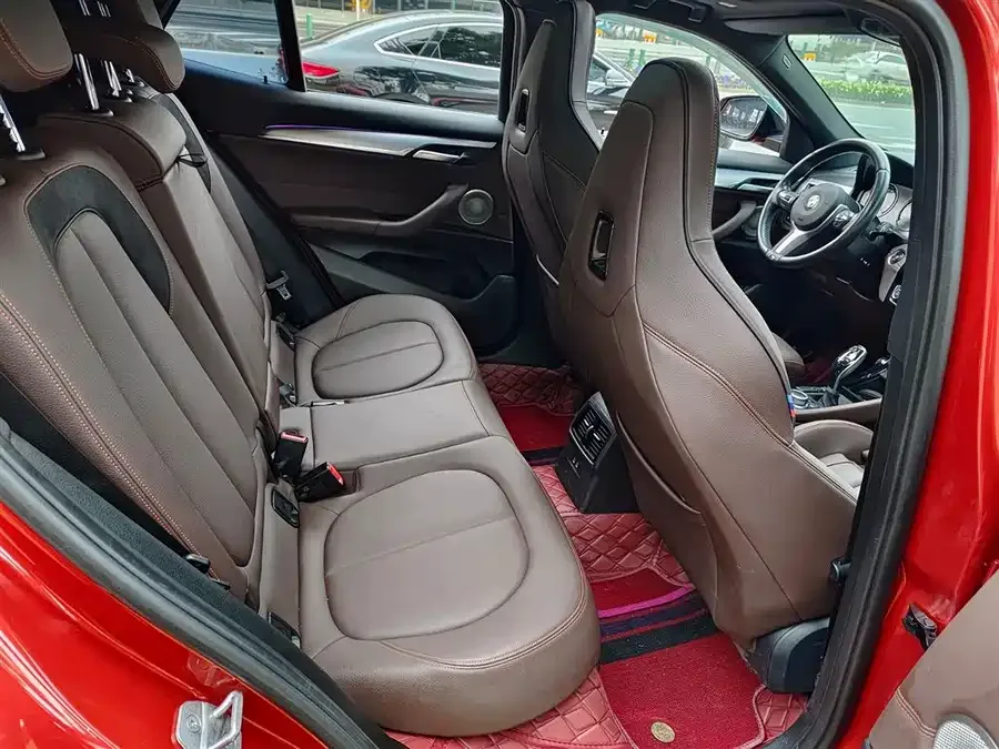 BMW X2 2021 facelift sDrive25i Night Edition 2022 — миниатюра 5