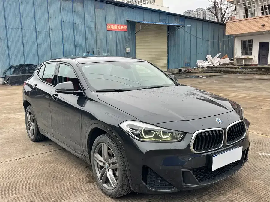 BMW X2 2021 sDrive25i Leading M Sport Package 2022 — миниатюра 3