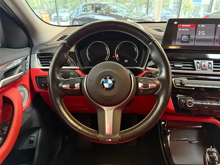 BMW X2 2023 sDrive25i M Sport Night Edition 2024 — миниатюра 5