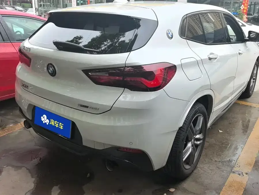 BMW X2 2023 sDrive25i M Sport Night Edition 2023 — миниатюра 3