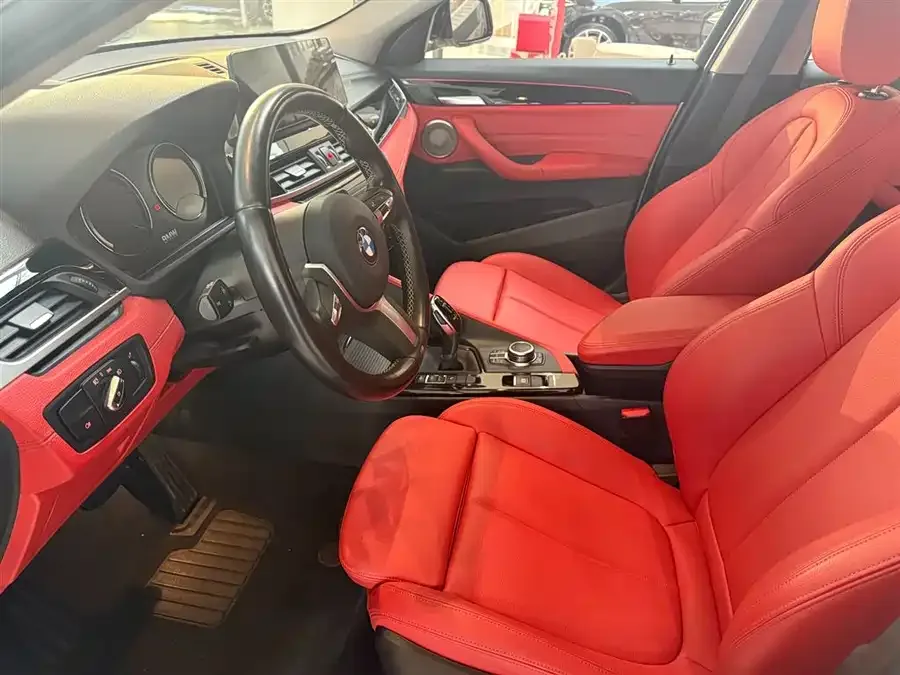 BMW X2 2023 sDrive25i M Sport Night Edition 2024 — миниатюра 4