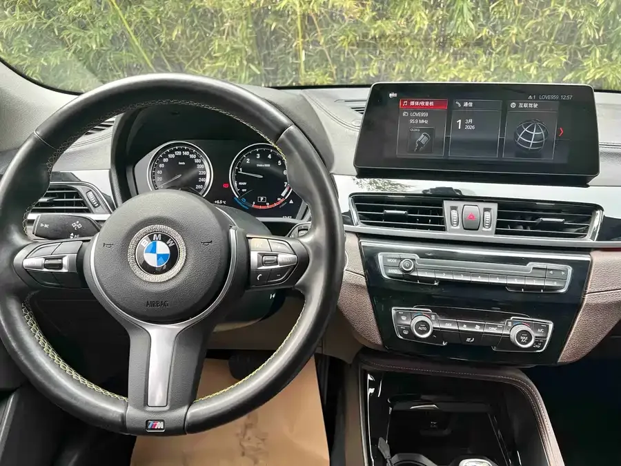 BMW X2 2023 sDrive25i M Sport Night Edition 2023 — миниатюра 5