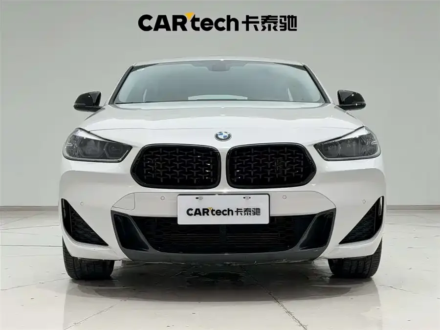BMW X2 2023 sDrive25i M Sport Night Edition 2023 — миниатюра 3