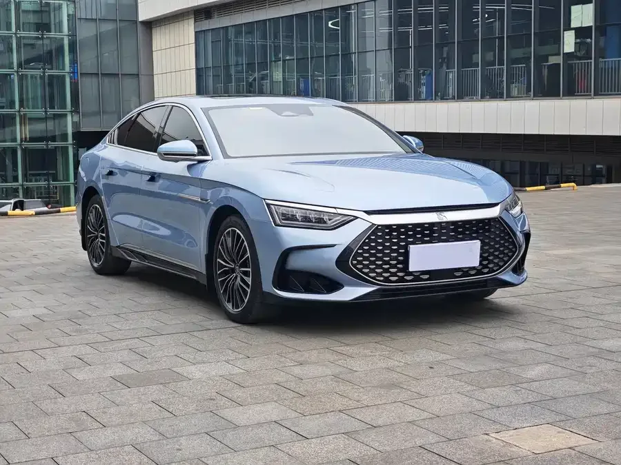 BYD Second-hand Han 2023 DM-i Champion Edition 121KM Premium Edition 2023 — миниатюра 3