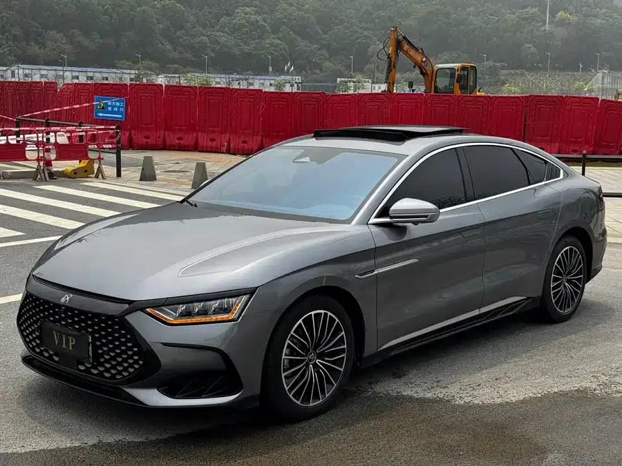 BYD Second-hand Han 2023 DM-i Champion Edition 121KM Premium Edition 2023 — миниатюра 3