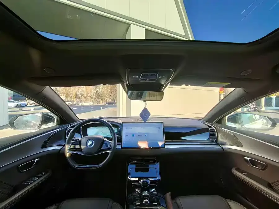 BYD Second-hand Han 2022 DM-i 121KM Premium Edition 2022 — миниатюра 2