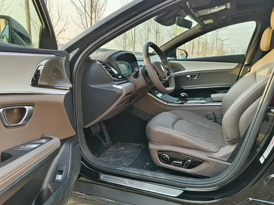 BYD Second-hand Han 2025 DM-i 125KM Comfort Edition 2025 — миниатюра 2