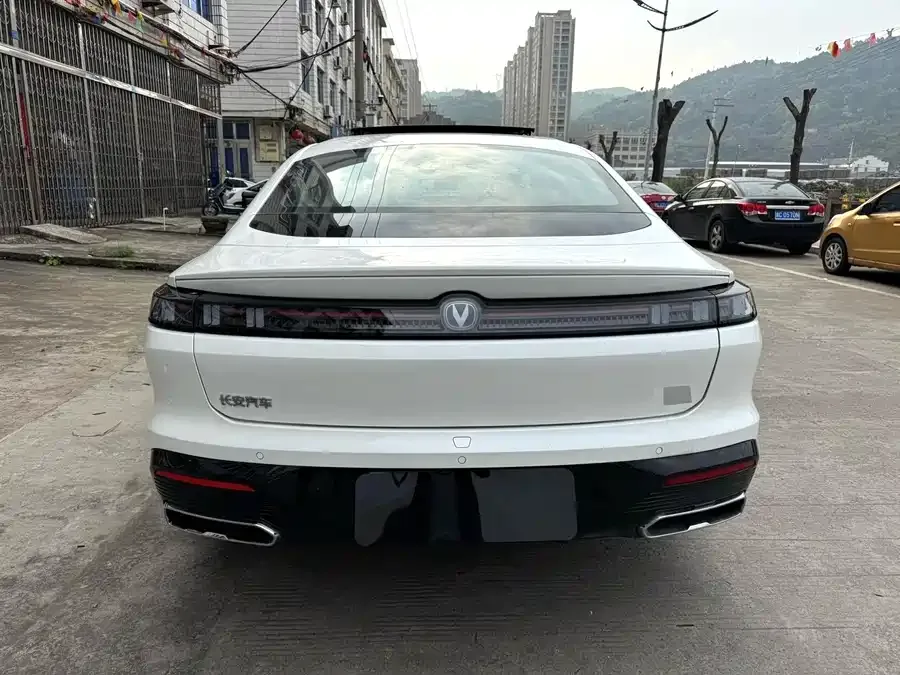 Changan Yidong Changan Eado 2026 Fourth Generation 1.5T 500Bar Smart Edition 2025 — миниатюра 3