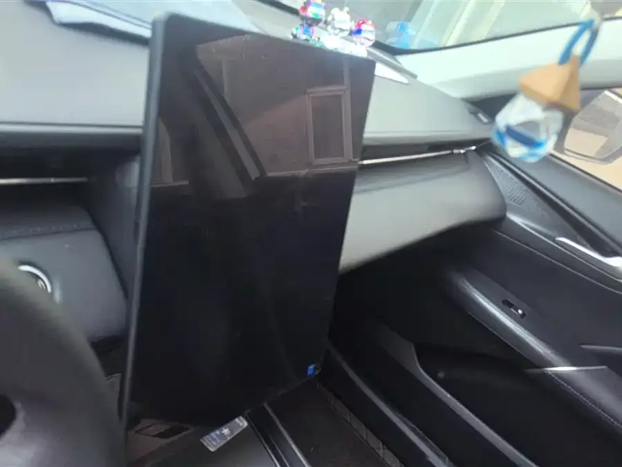 Changan Yidong Eado 2025 Blue Whale 1.5T 500Bar Premium Edition 2025 — миниатюра 4