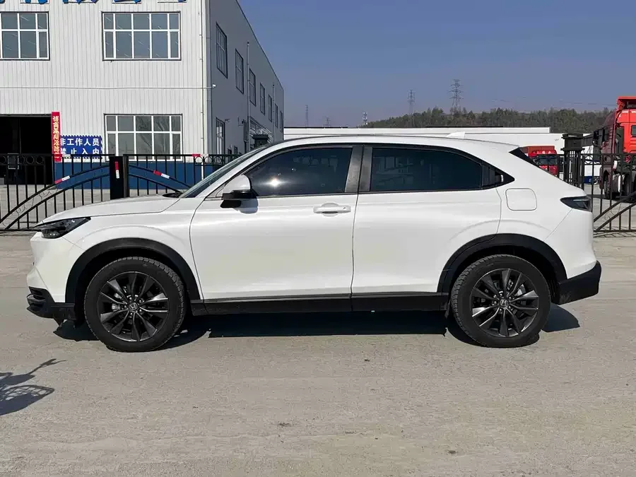 Honda WR-V 2023 1.5L CVT Love Edition 2023 — миниатюра 2