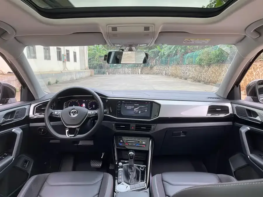 Volkswagen Tayron Tanyue 2021 330TSI 2WD 3rd Anniversary Limited Edition Plus 2022 — миниатюра 2