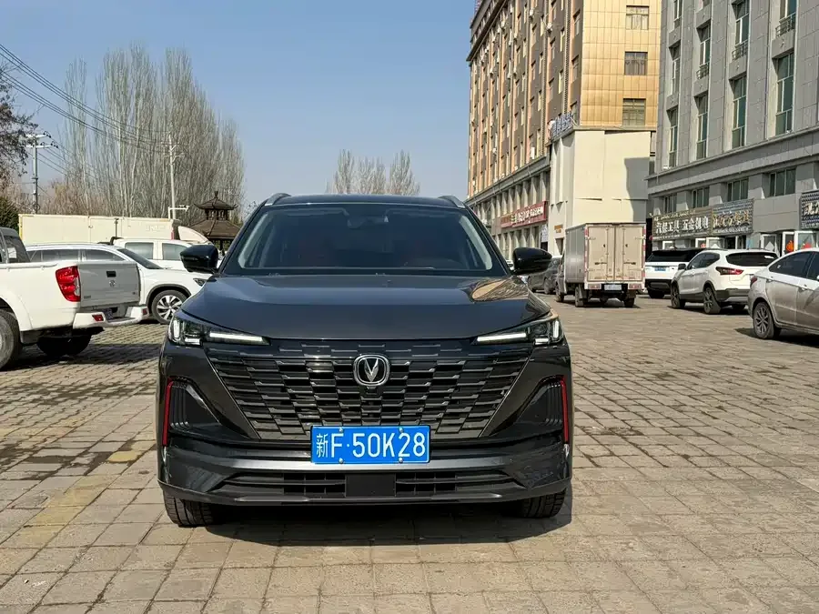 Changan CS55 Plus Changan CS55PLUS 2022 Second Generation 1.5T DCT Premium Edition 2022 — фото 1, купить с доставкой в Москву