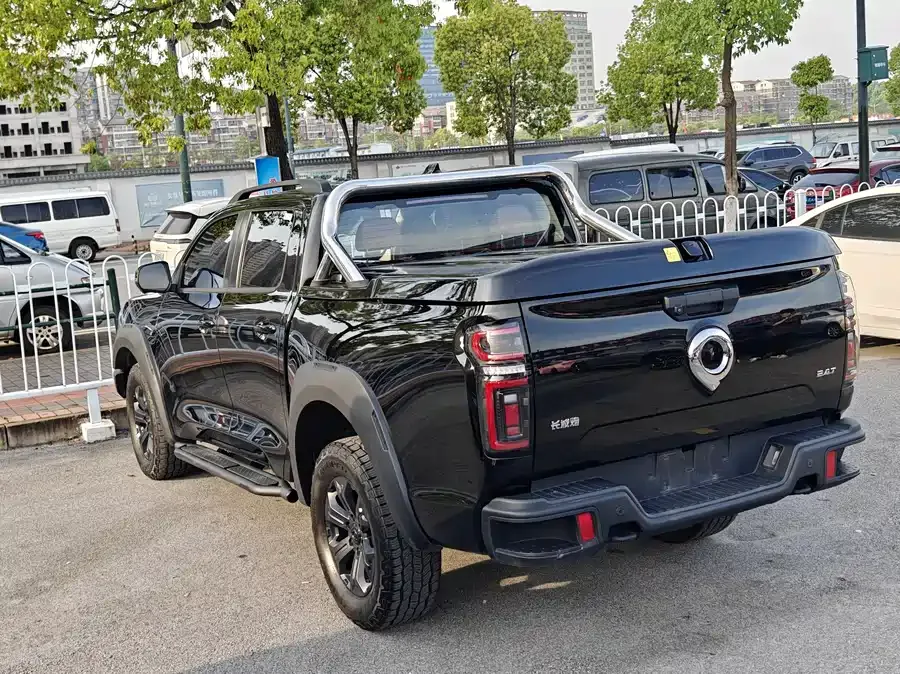 Great Wall gun 2024 2.4T off-road version automatic diesel four-wheel drive high-end version 2025 — миниатюра 2