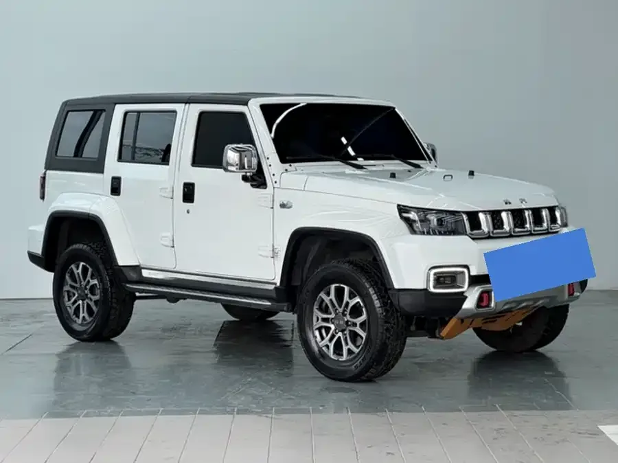 BAIC BJ40 Beijing Off-road BJ40 2023 2.0T Automatic 4WD City Hunter Edition Knight Edition 2023 — миниатюра 3