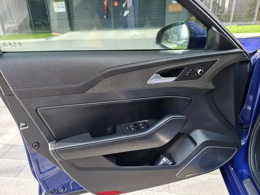 Hongqi H5 Hongqi H5 2022 Classic 1.8T Automatic Intelligent Connection Flagship Edition 2022 — миниатюра 3