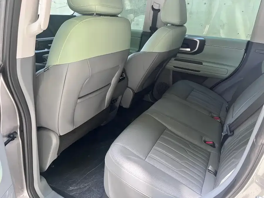 BAIC BJ40 Beijing BJ40 2026 2.0T Gasoline Premium Edition 2025 — миниатюра 5
