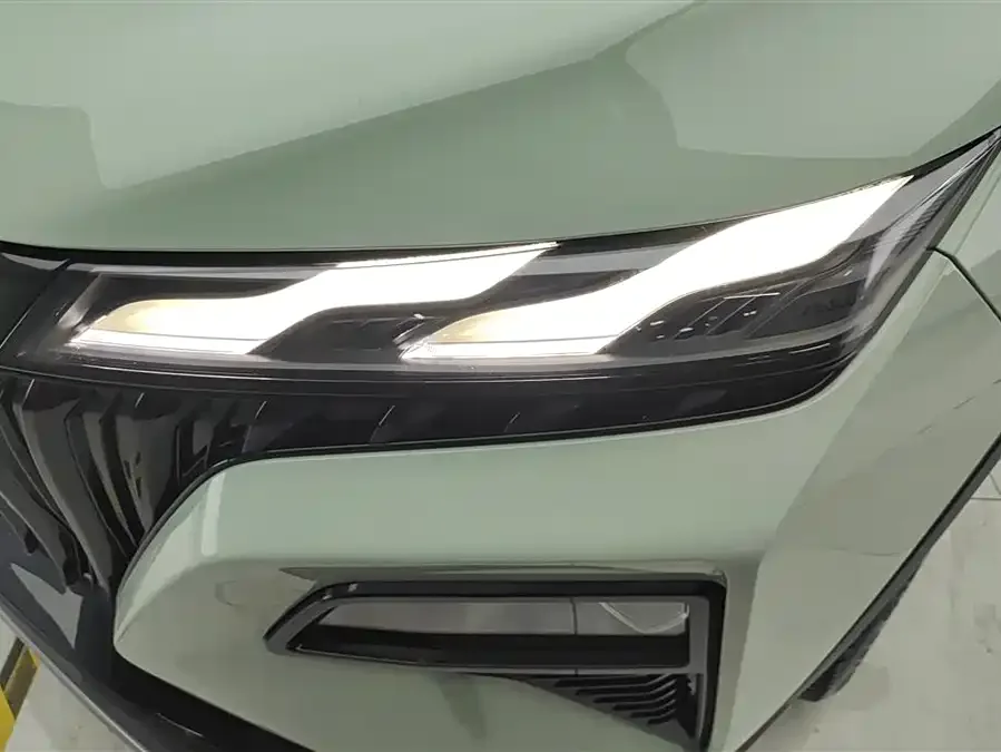 Dongfeng Haoji Haoji 2022 Mach Dual Engine 1.5T MHD Dare to Dream Edition 2022 — миниатюра 2