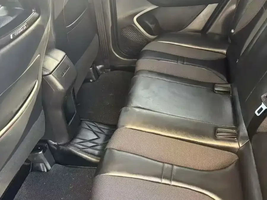 Oshan X5 Changan Auchan X5 2023 Enjoy Edition 1.5T DCT luxury model 2024 — миниатюра 2