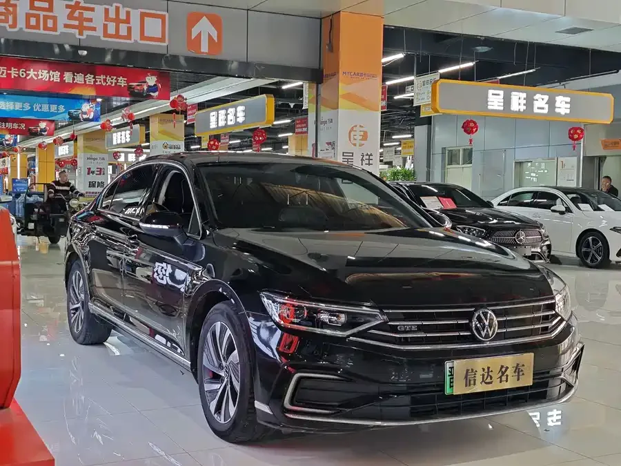 Volkswagen Magotan GTE plug-in hybrid Magotan GTE plug-in hybrid 2022 GTE luxury model 2023 — миниатюра 3