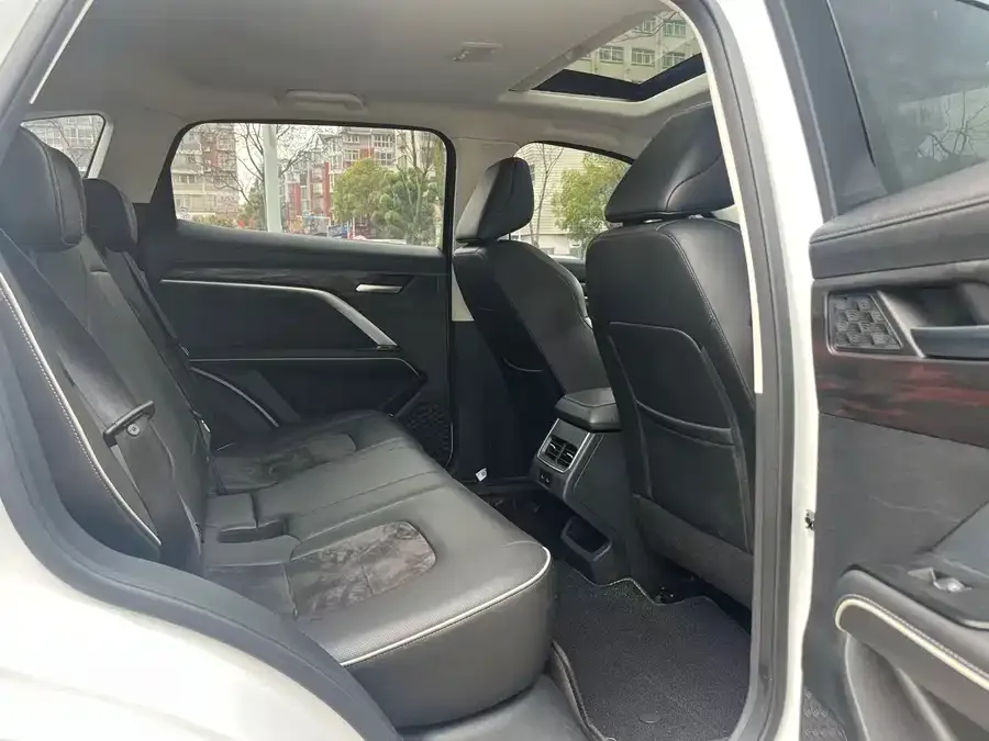 Haval H6 Haval H6 2021 National Fashion Edition 1.5T Automatic Urban Edition 2022 — миниатюра 3