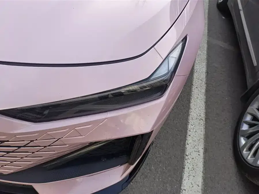 Changan UNI-V Changan UNI-V 2022 1.5T Sports Edition 2023 — миниатюра 2