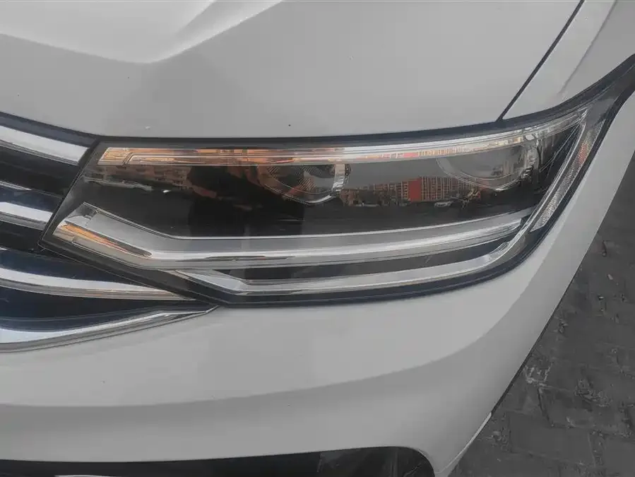 Volkswagen Tiguan X Tiguan X 2022 330TSI 2WD Flagship Edition 2023 — миниатюра 2
