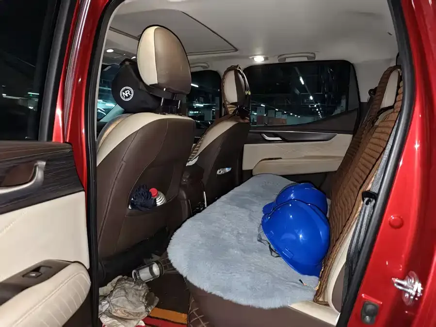 Dongfeng Ruiqi 7 Rich 7 2023 2.3T Automatic Four-Wheel Drive Diesel Flagship Model with Long Cargo Box 2023 — миниатюра 2