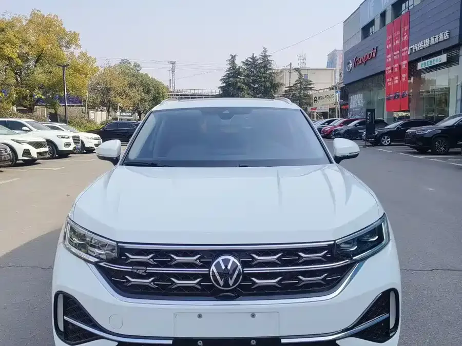 Volkswagen Tayron X Tanyue X 2023 330TSI 2WD Premium High-Energy Edition 2023 — миниатюра 3