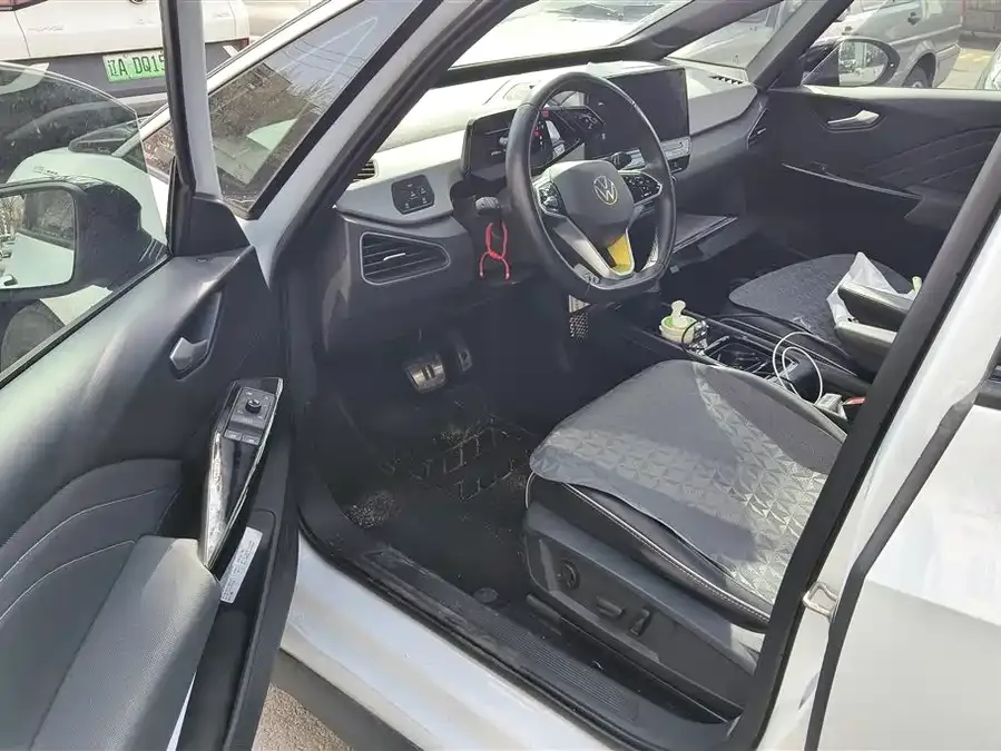 Volkswagen ID.3 Volkswagen ID.3 2023 Upgraded Pure Smart Edition 2024 — миниатюра 3