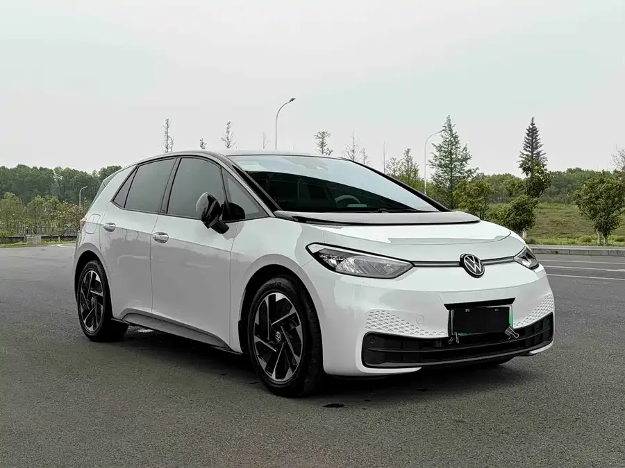 Volkswagen ID.3 Volkswagen ID.3 2025 Smart Model Outstanding Edition 2024 — миниатюра 3