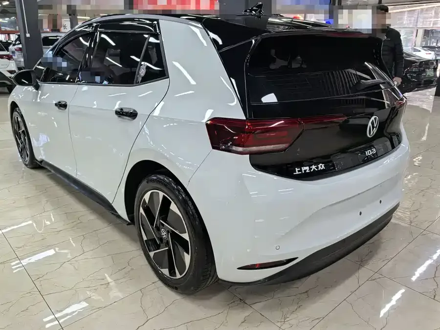 Volkswagen ID.3 Volkswagen ID.3 2025 Smart Model Outstanding Edition 2024 — миниатюра 3