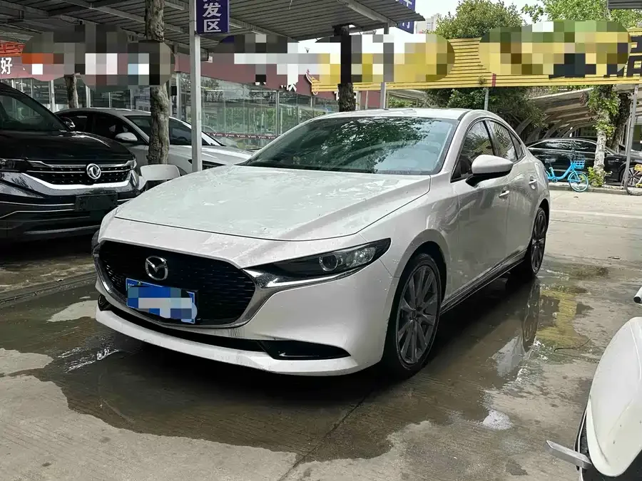 Mazda Axela Mazda 3 Angkesaila 2023 2.0L Automatic Quality Edition 2025 — фото 1, купить с доставкой в Москву