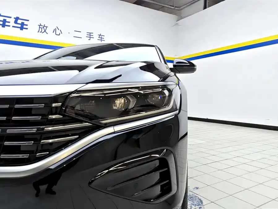 Volkswagen Passat Passat 2023 facelift 330TSI Elite Edition 2023 — миниатюра 2