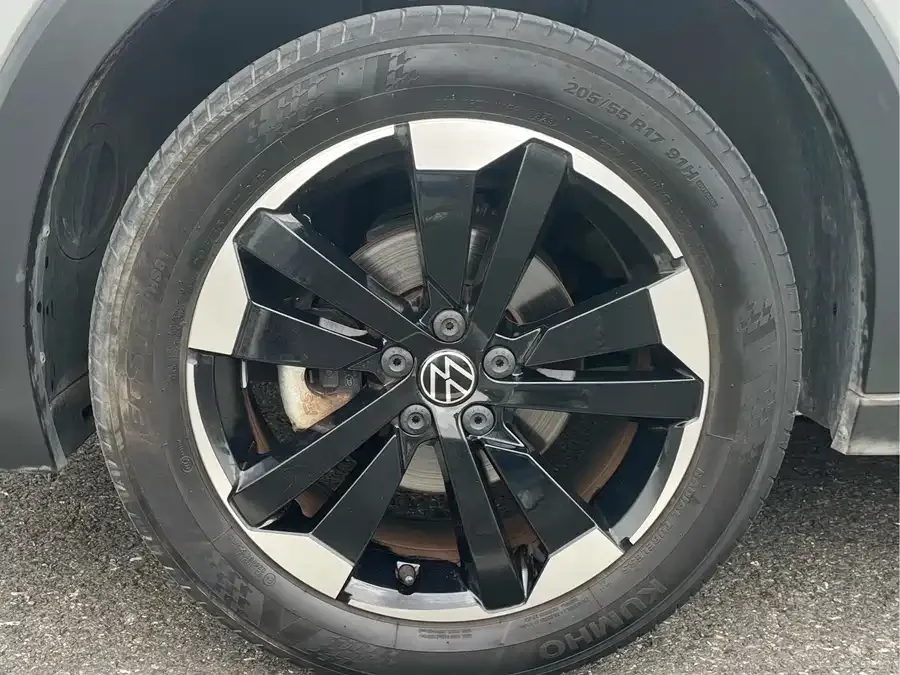 Volkswagen Tacqua Tanying 2021 1.5L Automatic Joy-Link Edition 2023 — миниатюра 3