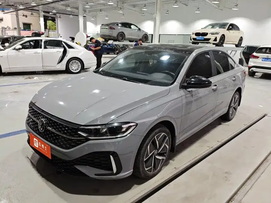Volkswagen Lavida Lavida 2023 280TSI DSG Starry Sky Edition 2022 — фото 1, купить с доставкой в Москву