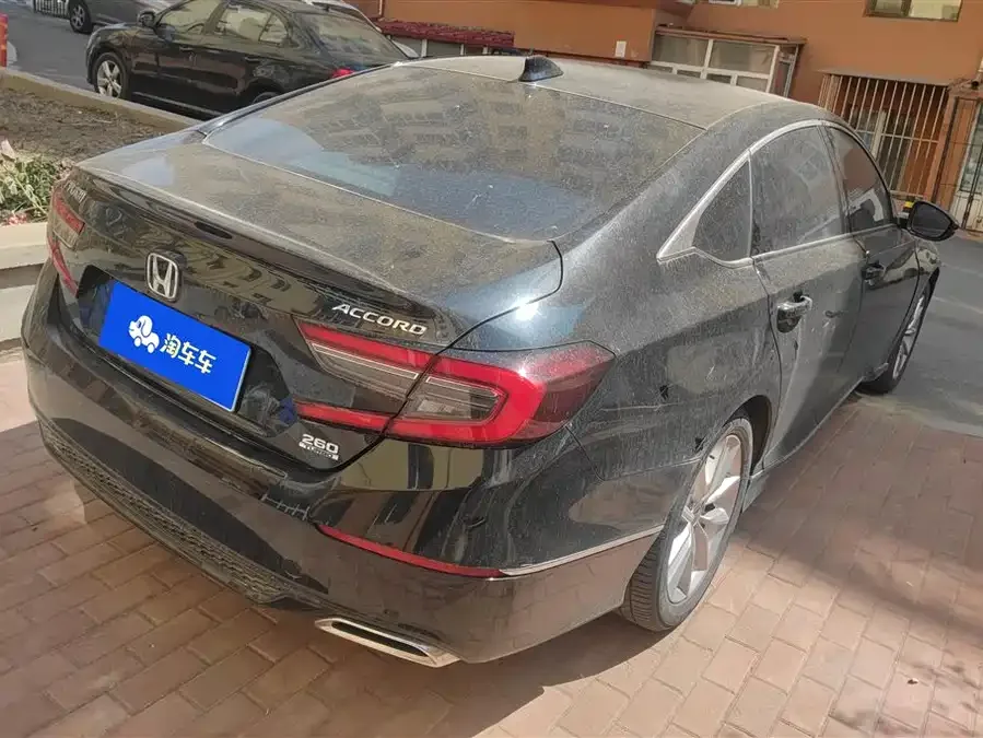 Honda Accord Accord 2022 260TURBO Deluxe Edition 2023 — миниатюра 3
