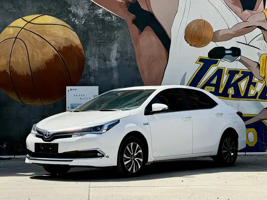 Toyota Corolla Hybrid E+ Corolla Hybrid E+ 2019 1.8L E-CVT Leading Edition 2022 — фото 1, купить с доставкой в Москву