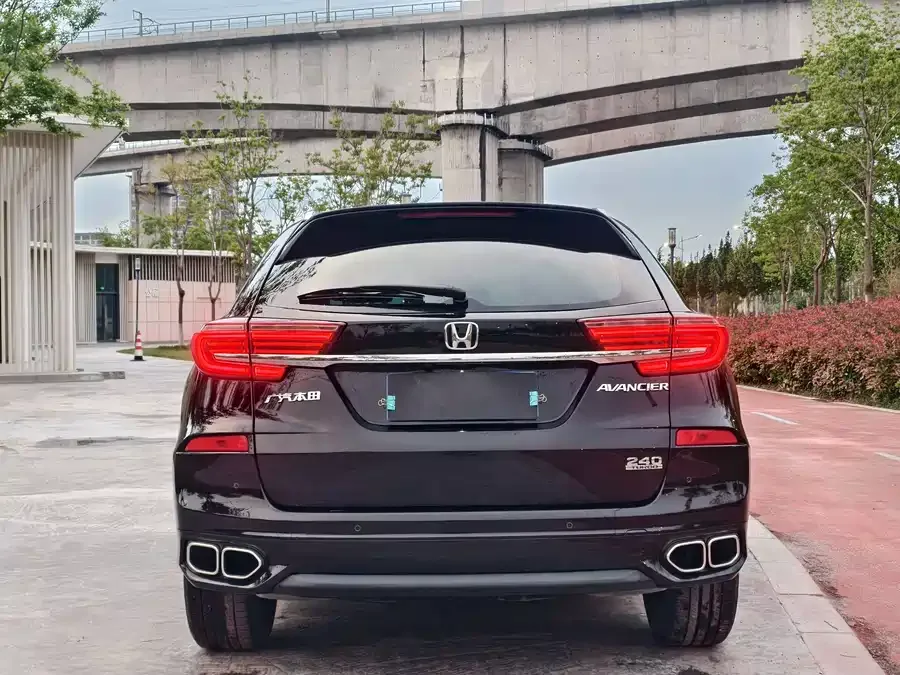 Honda Avancier 2020 Crown Road 240TURBO 2WD Comfort Edition 2022 — миниатюра 2