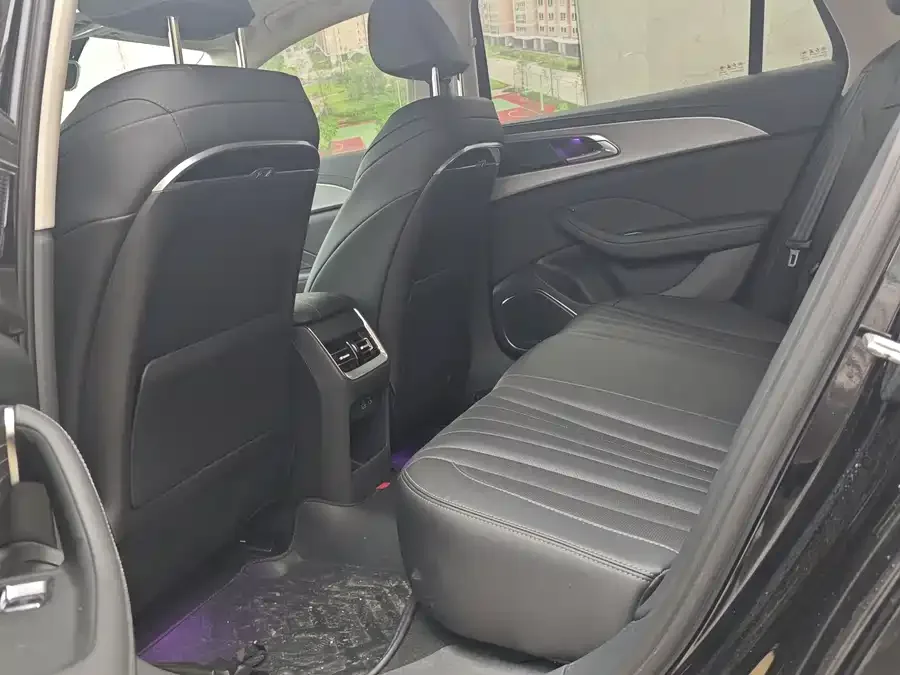 Hongqi H5 Hongqi H5 2023 1.5T DCT Zhilian Qiyue Edition 2023 — миниатюра 2