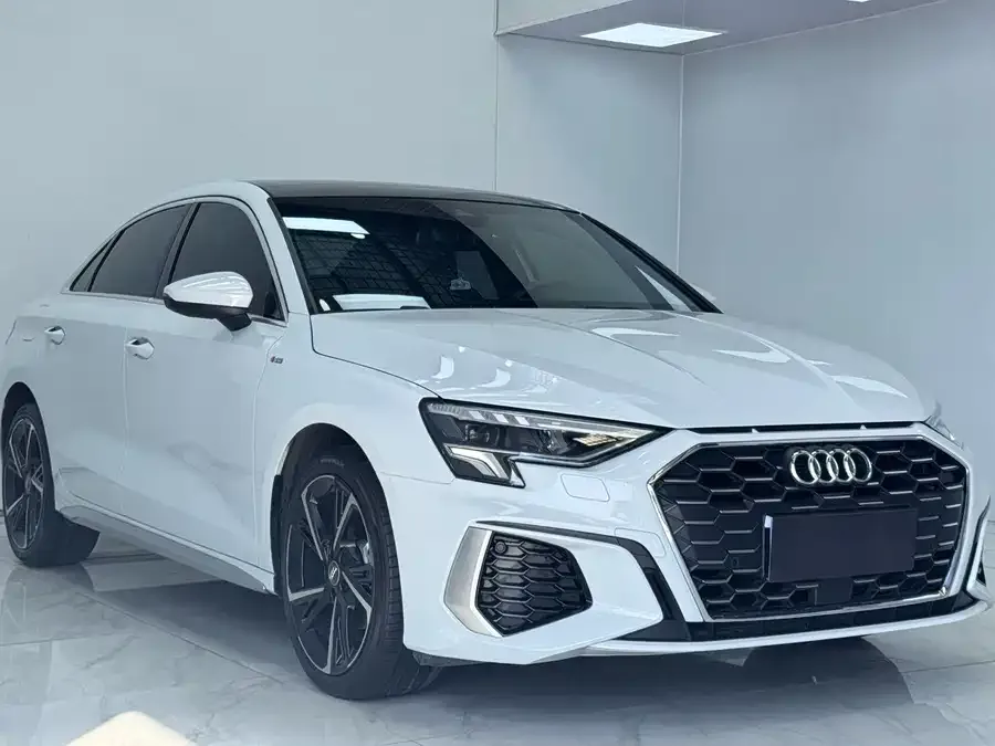 Audi A3 2021 A3L Limousine 35 TFSI Fashion Sports 2022 — миниатюра 3