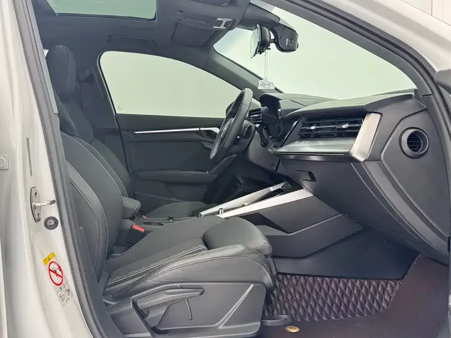 Audi A3 2021 A3L Limousine 35 TFSI Fashion Sports 2022 — миниатюра 5