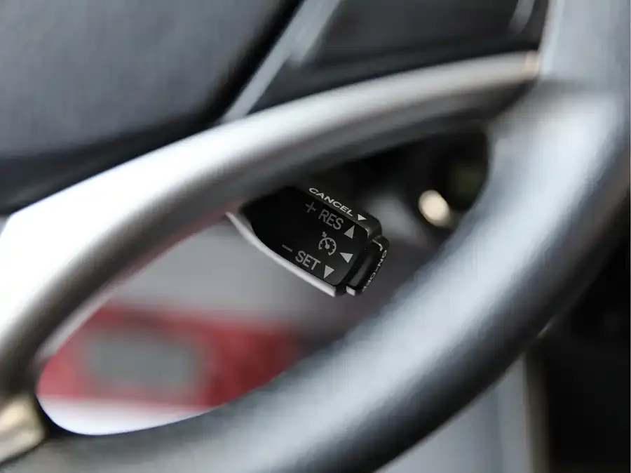 Toyota YARiS L YARiS L 2022 YARiS X 1.5L CVT Luxury PLUS Edition 2022 — миниатюра 3