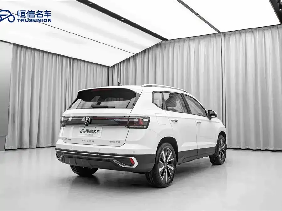 Volkswagen Tiguan (Tharu) Tuyue 2024 300TSI 2WD Bright Moon Edition 2024 — миниатюра 2