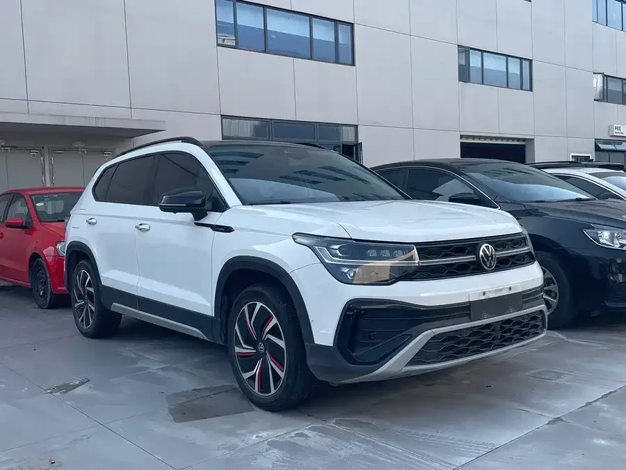 Volkswagen Tiguan (Tharu) Tuyue 2024 300TSI 2WD Moon Edition 2024 — миниатюра 3